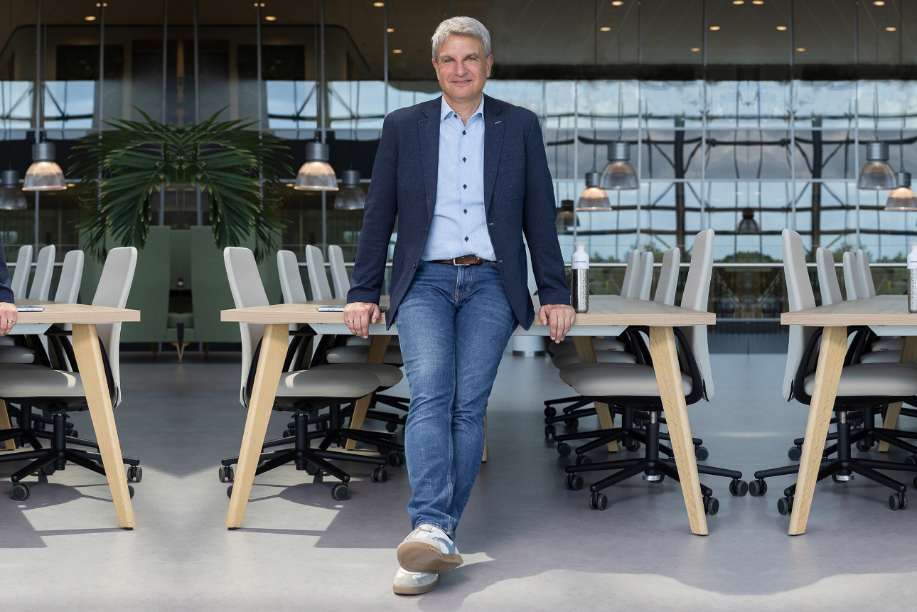 CONTINNO · PRACTICAL CHANGE, FROM WITHIN - Meet Jens Broetzmann - Jens Broetzmann, Continno. Practical Change from within